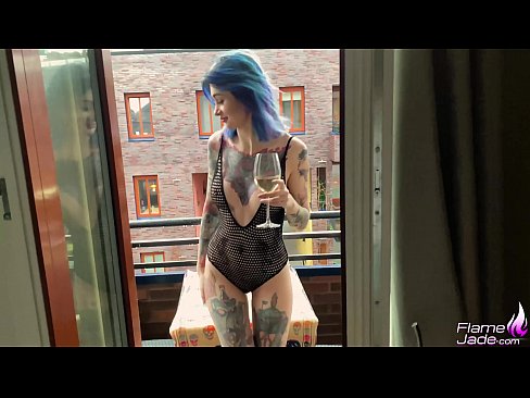 ❤️ Sjajna djevojka sisa gutljajem i strastveno jebe pod otvorenim nebom ❤️ Porno na bs.basseyn-vsem.ru ☑